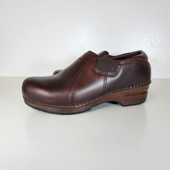 Dansko XP Dark Brown Pull Up Women's Clogs - Size 37 - Picture 1 of 9